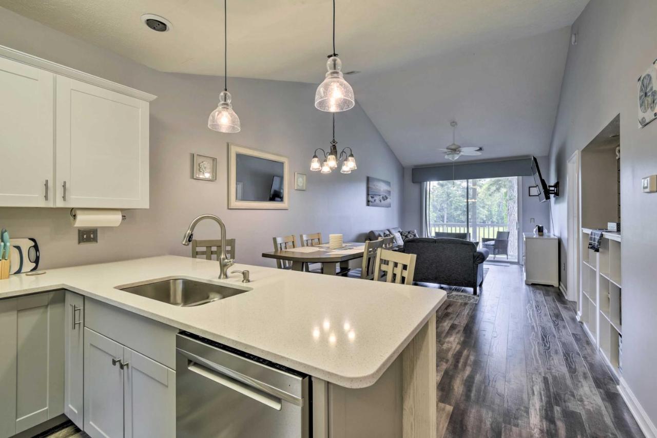 Lovely Myrtle Beach Condo With Community Pool! Exterior photo
