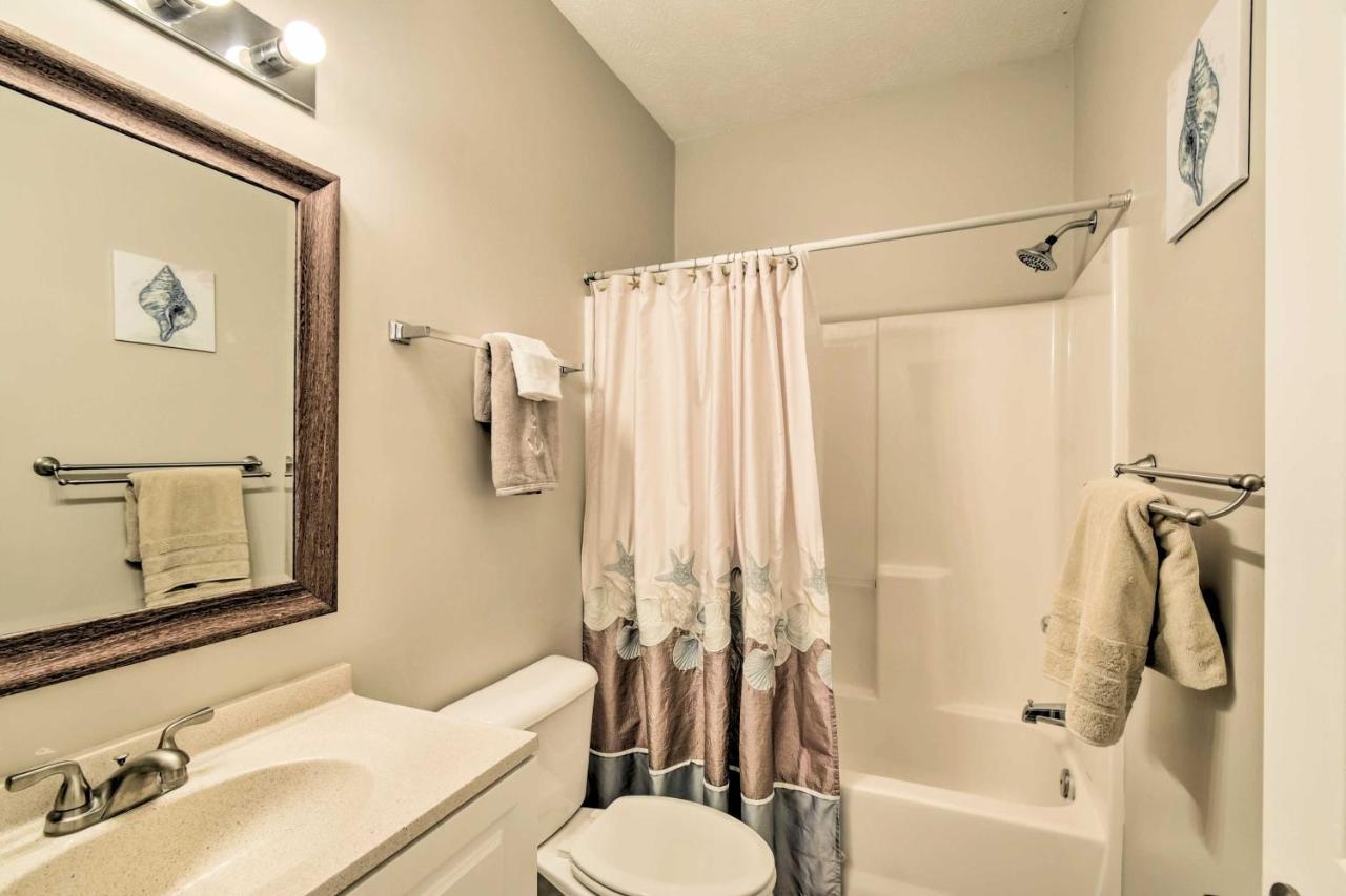 Lovely Myrtle Beach Condo With Community Pool! Exterior photo